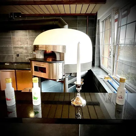 Stara Posta فندق 3*