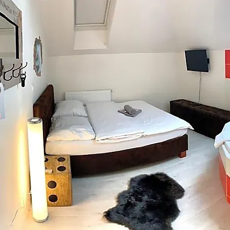 Stará Pošta 3*